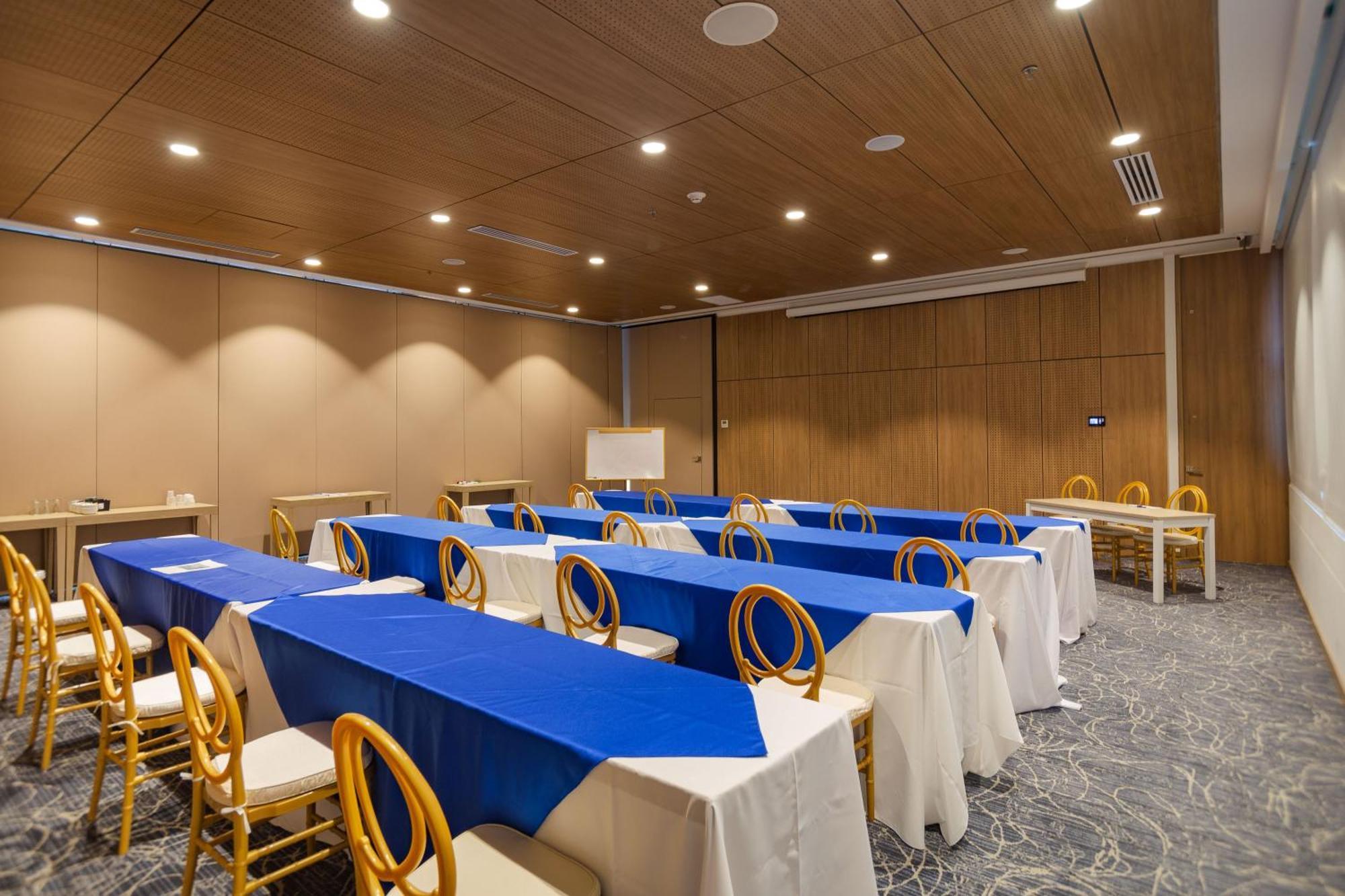 Holiday Inn Express Cartagena Manga By Ihg Ngoại thất bức ảnh